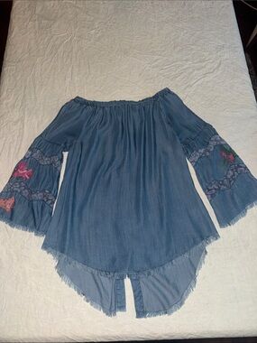 Standard Grace Boho Embroidered Lace Button Back Lyocell Fringe Top S